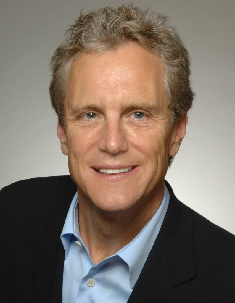 Paving The Best Way To Your Backyard 29